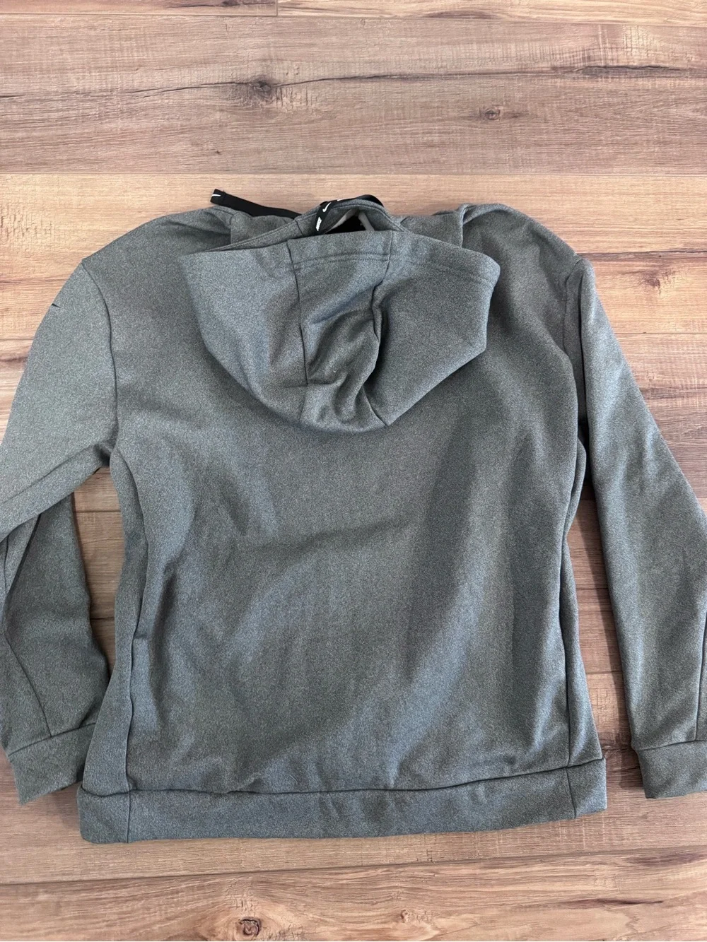 Nike Women’s Gray Hooded Sweatshirt with Contrast Lining